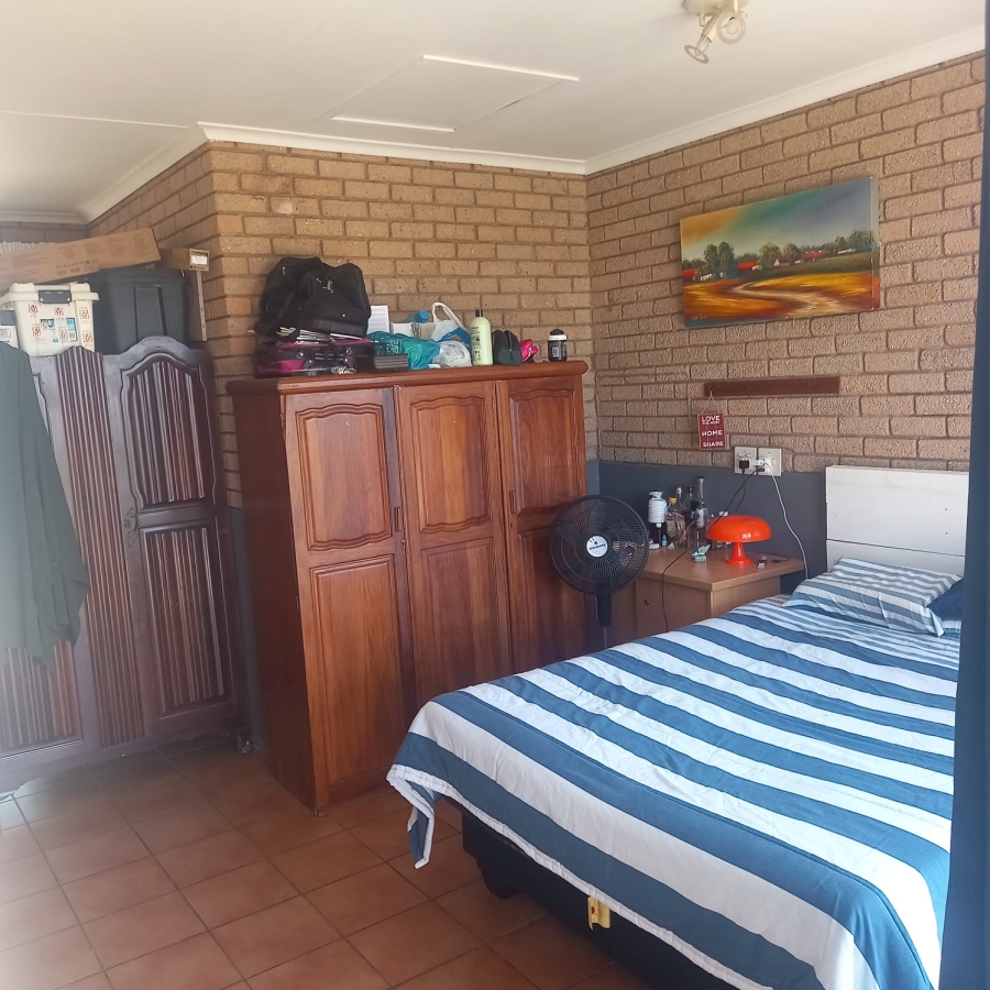 4 Bedroom Property for Sale in Klein Brak Western Cape